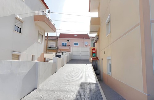 Feijo Apartment | Homerez - Apartment in Almada