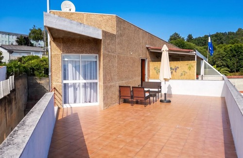 Baiao Apartment | Homerez - Apartment in Eiriz
