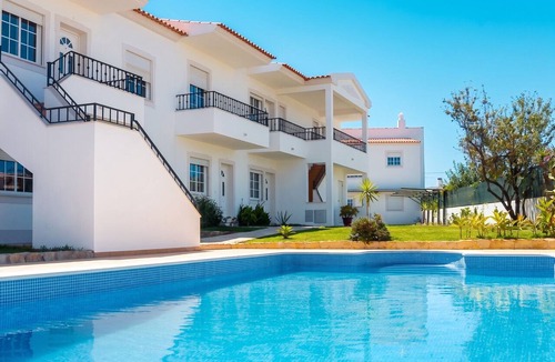 Pata de Baixo Apartment | Homerez - Apartment in Albufeira