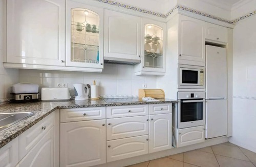 Atalaia Apartment | Homerez - Apt Lagos