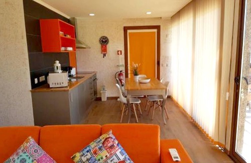 Seia House | Homerez - Beautiful bungalow for 6 ppl. with shared pool and terrace at Furtado