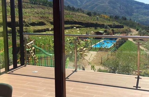 Seia House | Homerez - Beautiful bungalow for 6 ppl. with shared pool and terrace at Furtado