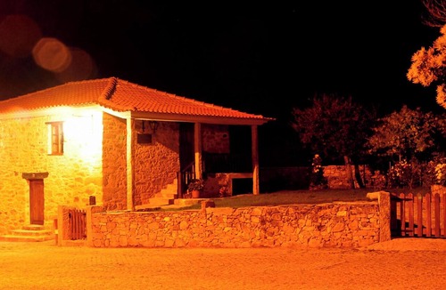 Salsas House | Homerez - Charming House in Parada + Fireplace, Garden