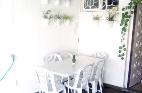 Corroios House | Homerez - House 4 km away from the beach for 8 ppl. with shared pool at Corroios