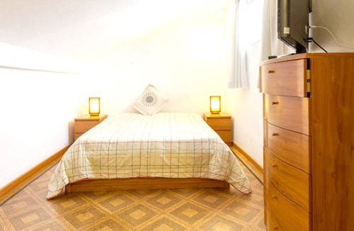 Corroios House | Homerez - House 4 km away from the beach for 8 ppl. with shared pool at Corroios