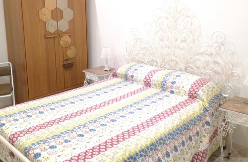 Corroios House | Homerez - House 4 km away from the beach for 8 ppl. with shared pool at Corroios