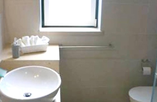 Serra da Pescaria House | Homerez - Nice house 1 km away from the beach for 4 ppl. with terrace at Nazare