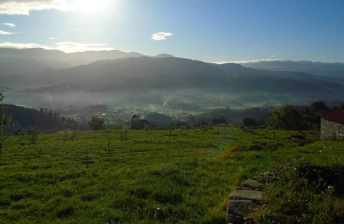 Bico House | Homerez - Nice house With mountain view and terrace