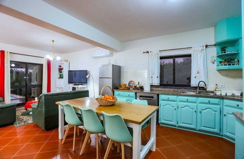 Camparca Villa | Homerez - Villa Carcavelos