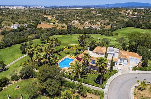 Estombar Villa | Homerez - Villa in Carvoeiro