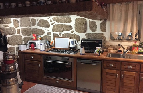 Penafiel Villa | Homerez - Welcoming villa near Penafiel with pool