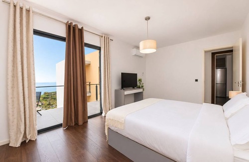 Ponta do Sol Apartment | Horizon Pearl Madeira