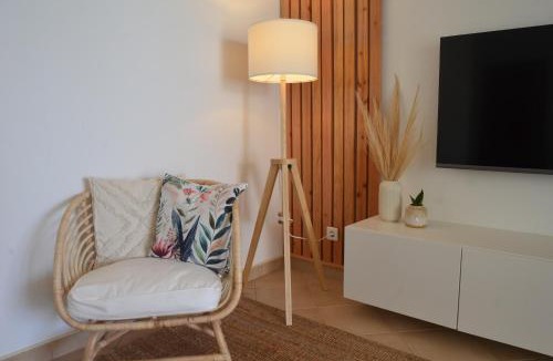 Horta Apartment | Horta la Vita