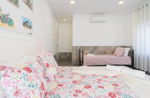 Arvore House | Host Wise Arvore - 4 Triple Room w/Terrace & Pool