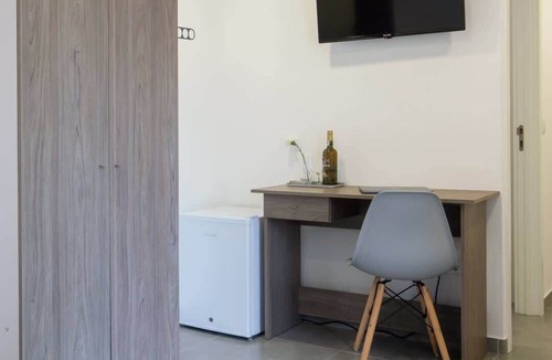 Arvore House | Host Wise Arvore - 6 Room w/Terrace & Pool