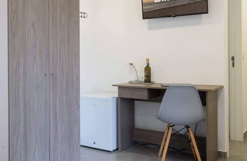 Arvore House | Host Wise Arvore - 6 Room w/Terrace & Pool