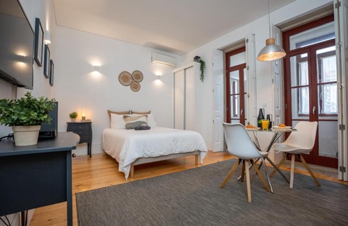 Bonfim Apartment | Host Wise - Peaceful Amazing Apartment - Ace Location