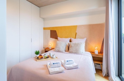 Leca da Palmeira Apartment | Host Wise - Seaside Bright Flat w Balcony