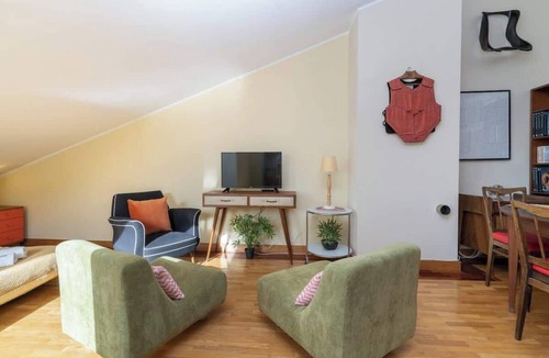 Gulpilhares Apartment | HostWise - Seaside Beach Flat