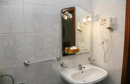 Santa Marta de Penaguiao Bed & Breakfast | Hotel Oasis