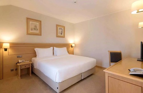 Sao Sebastiao da Pedreira Hotel | Hotel Real Palacio
