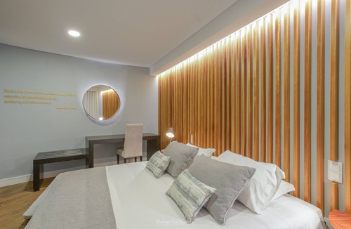 Praia da Vitoria Hotel | Hotel Teresinha