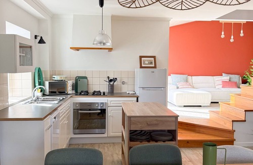 Lourinha House | House 'Casa Teodoro' with Private Garden