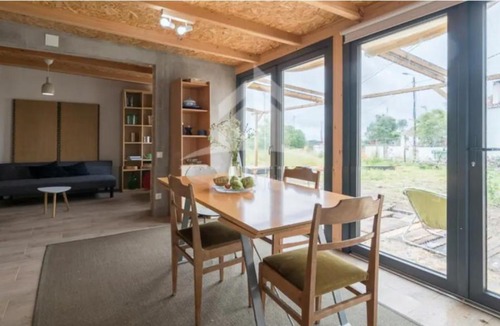 Carcavelos Ski Chalet | House Luz