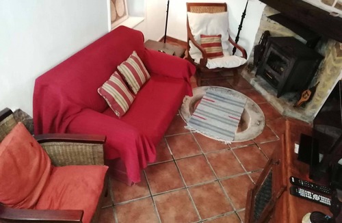 Santa Maria da Devesa Cottage | House of the Castle. The experience and the thrill of living within walls.