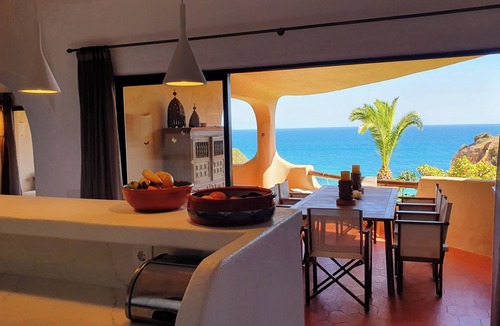 Porches House | House with magnificent views