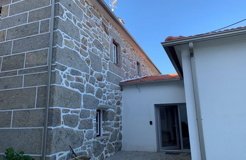 Vila Nova de Paiva Cottage | HYDRANGEA HOUSE