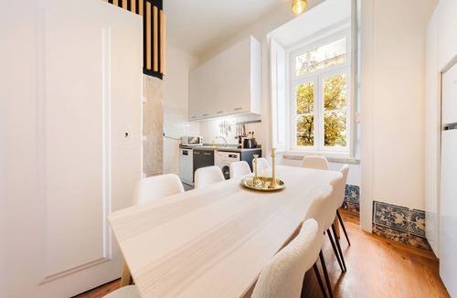 Chiado Apartment | Iconic 6BR Luxury Stay in City Center
