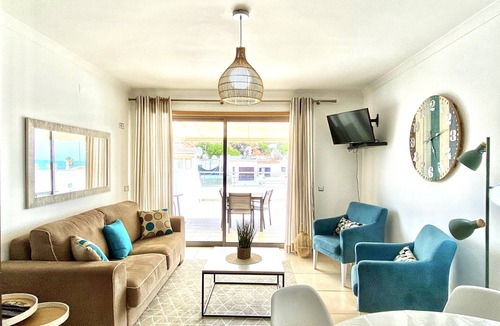 Olhos D'Agua Apartment | Ideal location, 20 m from the beach, in central Algarve, Albufeira