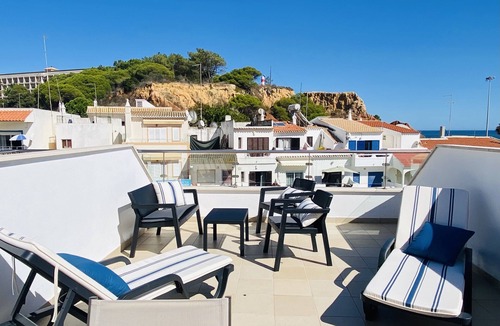 Olhos D'Agua Apartment | Ideal location, 20 m from the beach, in central Algarve, Albufeira