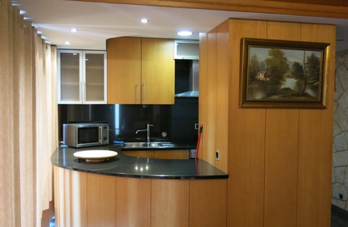 Amares House | Impeccable 2-Bed House in Prozelo
