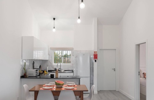 Vila Baleira House | In a quiet area in Porto Santo - Casa Areia Dourada