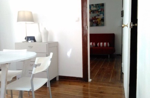 Encarnacao Apartment | Inglesinhos 1 Modest Apartment