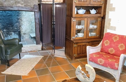 Mendiga House | Inn and Art