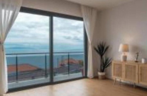 Gaula Villa | Isaq Villa in Santa Cruz