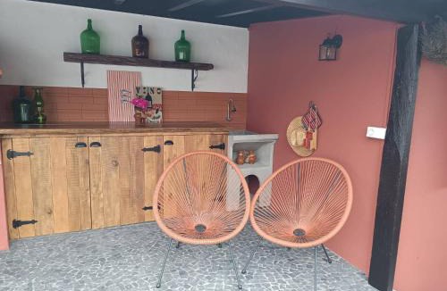 Canhas House | Izzys Place by ESCAPE to Madeira