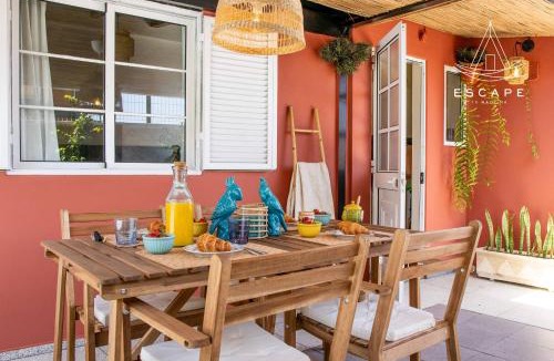 Canhas House | Izzys Place by ESCAPE to Madeira
