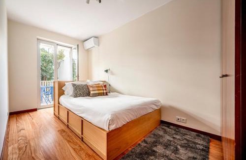 Sao Jorge de Arroios Apartment | Jacaranda, your stylish retreat in Lisbon