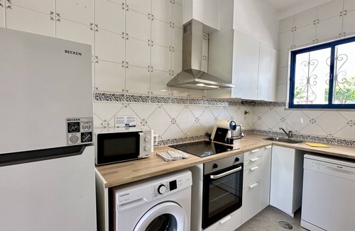 Areias de Sao Joao Ski Chalet | Jardim da Oura 9 | Community Pool | 7 Beds | Albufeira