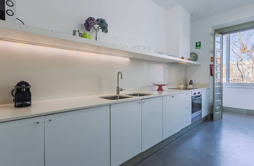 Belem Apartment | Jardim do Embaixador 3BDR Apartment by LovelyStay