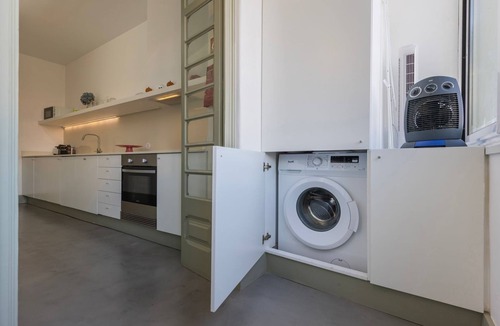 Belem Apartment | Jardim do Embaixador 3BDR Apartment by LovelyStay