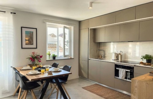 Tavira Villa | Jasmine House Holiday Apartment with 2 Private Terraces & Wi-Fi