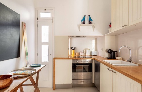 Encarnacao Apartment | JOIVY Chic 2BR Apt in Bairro Alto, 2mins to São Pedro de Alcântara viewpoint