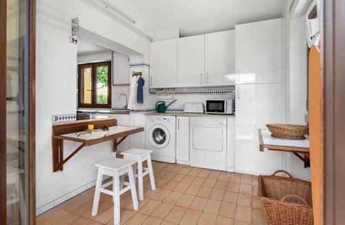 Praia das Macas Cottage | JOIVY Peaceful beach villa w/parking