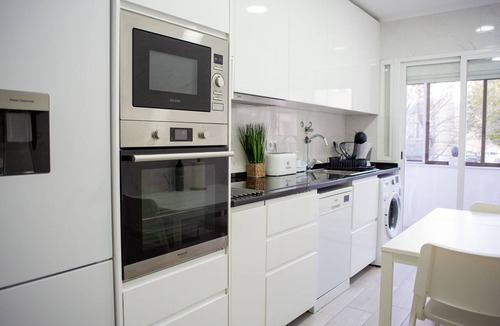 Cova da Piedade Apartment | Just4u Wohnung mit AC in der Nähe von Lissabon und Strand by Interhome