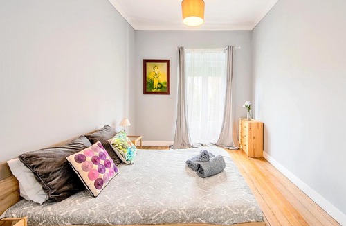 Setubal Apartment | La Petit Maison